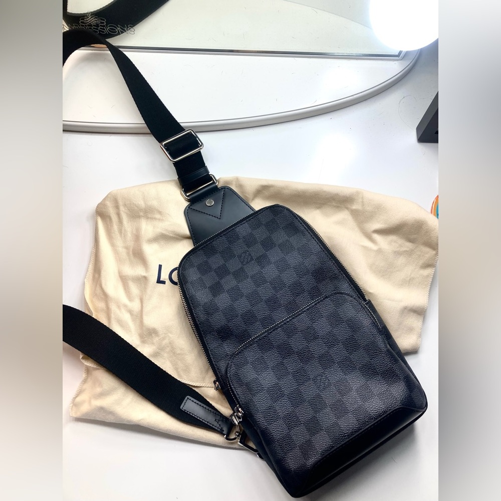 Louis Vuitton Avenue Sling Bag